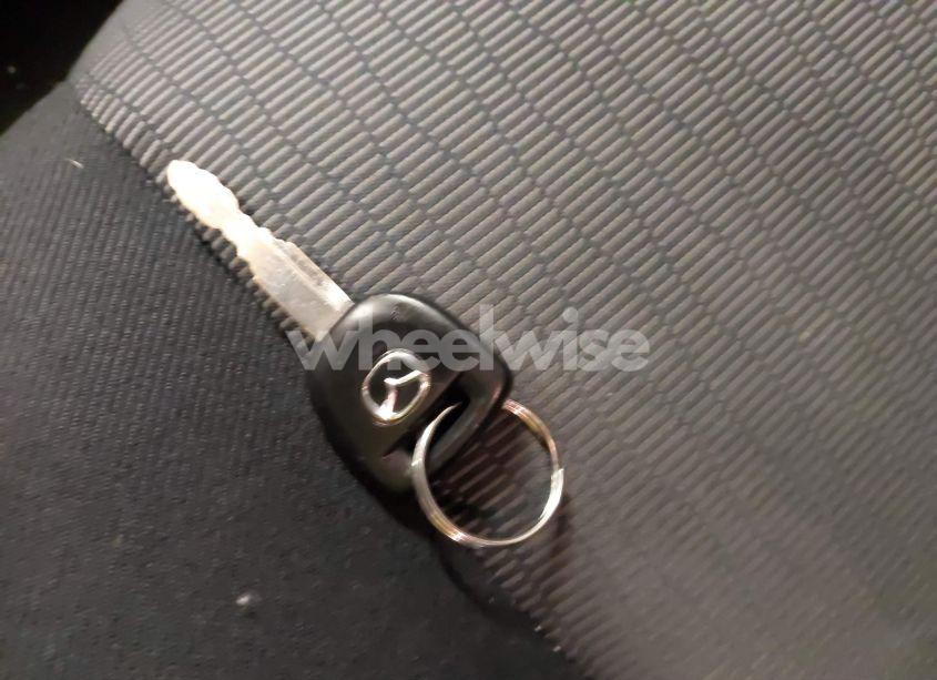 Photo 11 of 2008 Mazda Mazda3 I SPORT (VIN JM1BK32F381177010)