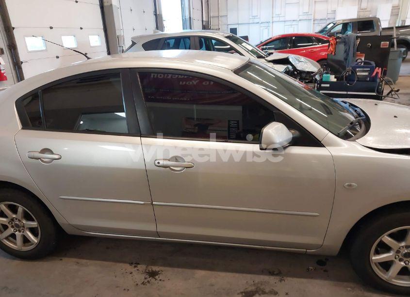 Photo 13 of 2008 Mazda Mazda3 I SPORT (VIN JM1BK32F381177010)