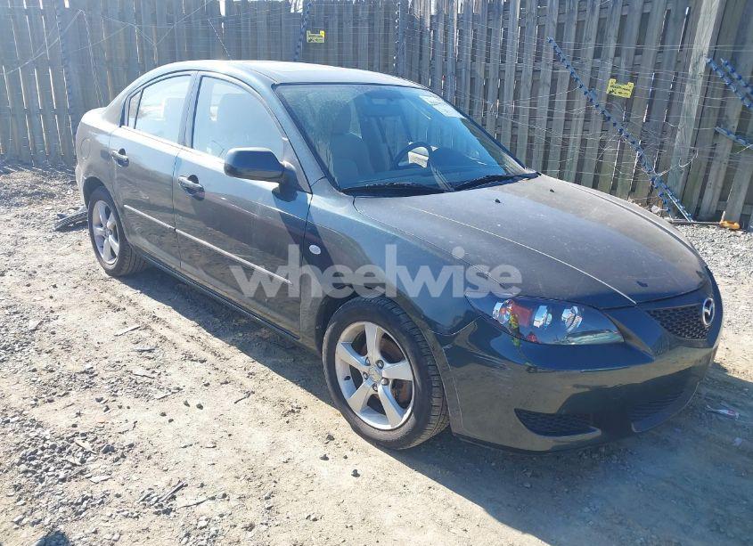 2004 Mazda Mazda3 I (VIN JM1BK32F441195011) main photo