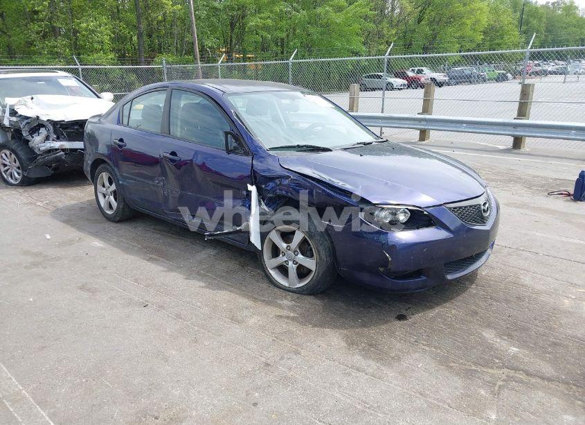 2005 Mazda Mazda3 I (VIN JM1BK32F451320977) main photo