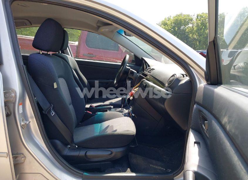 Photo 5 of 2008 Mazda Mazda3 I (VIN JM1BK32F481775591)