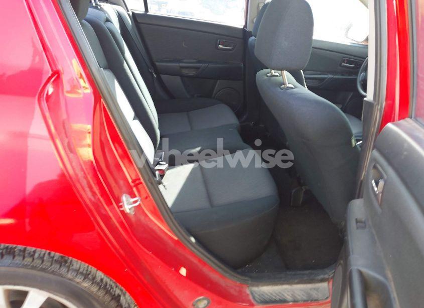 Photo 8 of 2007 Mazda Mazda3 I (VIN JM1BK32F571672310)