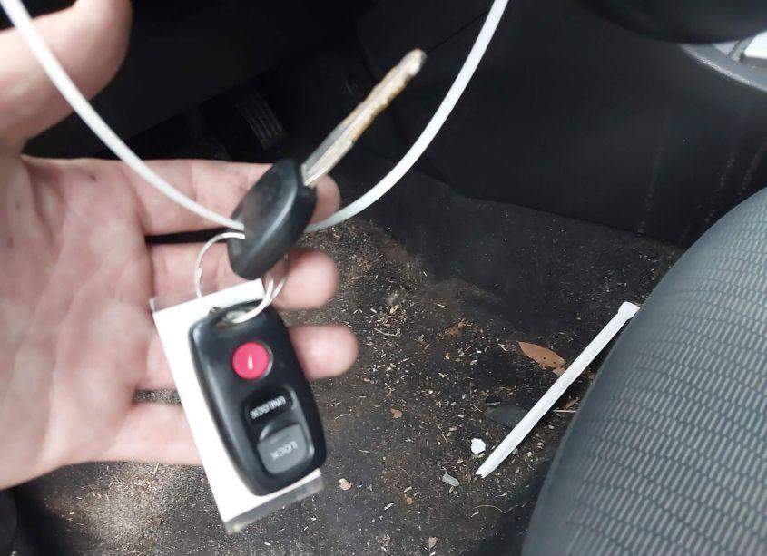 Photo 11 of 2007 Mazda Mazda3 I (VIN JM1BK32F571732926)