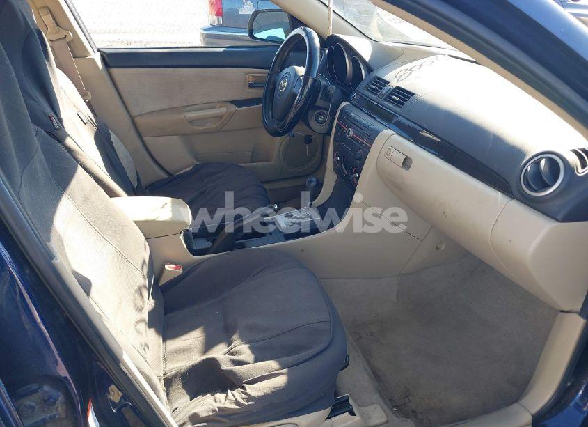 Photo 5 of 2008 Mazda Mazda3 I SPORT (VIN JM1BK32F581146471)