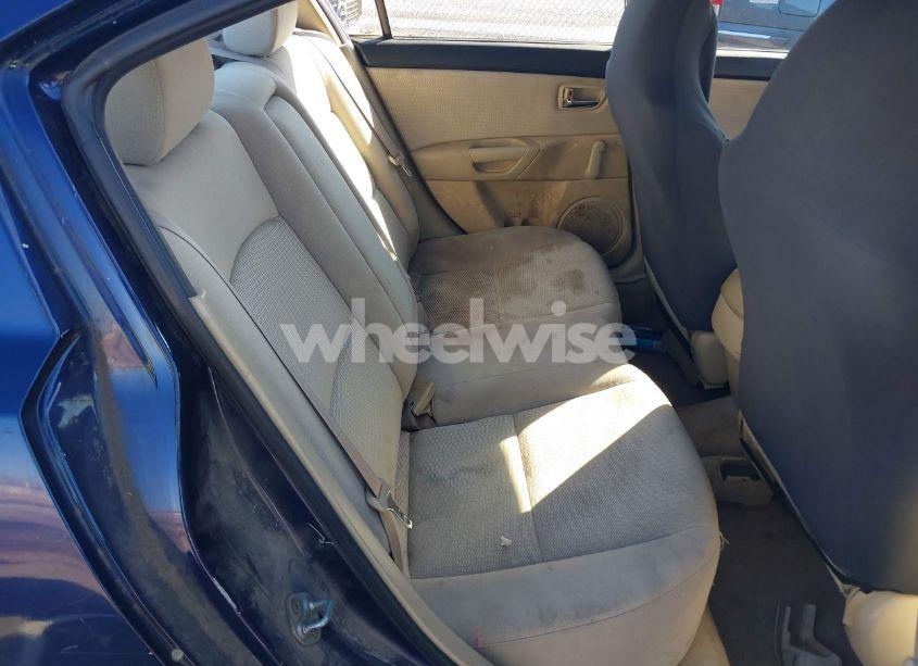 Photo 8 of 2008 Mazda Mazda3 I SPORT (VIN JM1BK32F581146471)