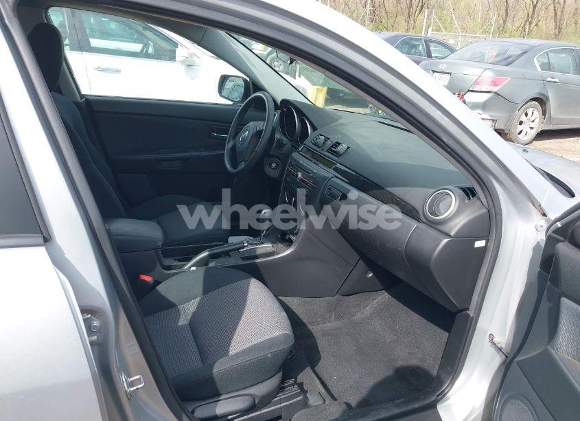 Photo 5 of 2009 Mazda Mazda3 I (VIN JM1BK32F591237337)