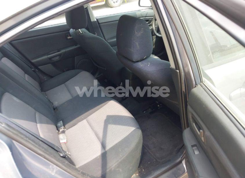 Photo 8 of 2007 Mazda Mazda3 I (VIN JM1BK32F671673773)