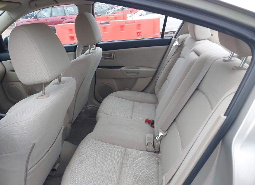 Photo 8 of 2007 Mazda Mazda3 I (VIN JM1BK32F671701524)