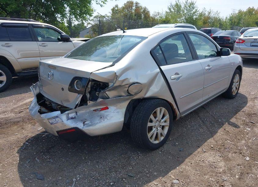 Photo 4 of 2008 Mazda Mazda3 I (VIN JM1BK32F681842529)