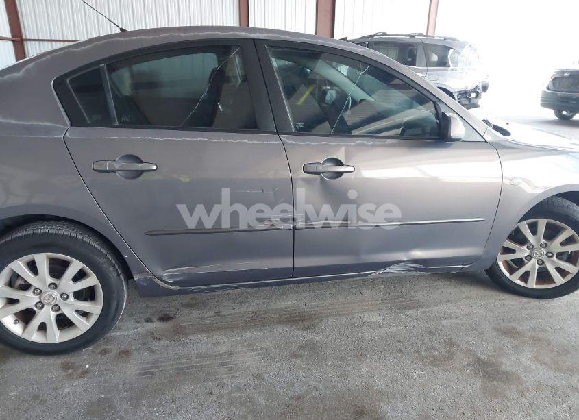 Photo 6 of 2008 Mazda Mazda3 I (VIN JM1BK32F681874638)
