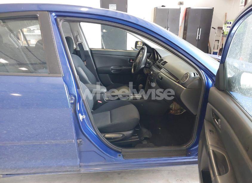 Photo 5 of 2007 Mazda Mazda3 I/I SPORT (VIN JM1BK32F771747072)