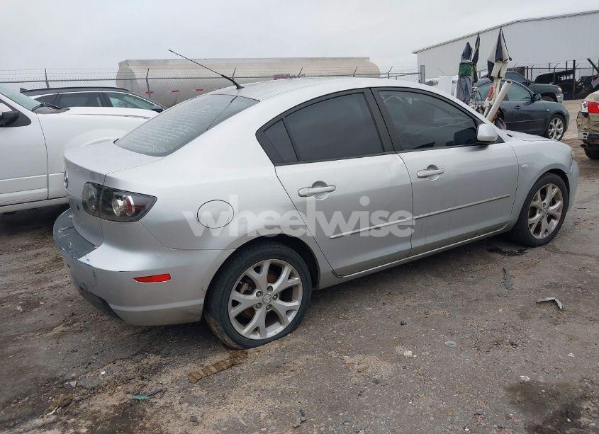 Photo 4 of 2009 Mazda Mazda3 I (VIN JM1BK32F791197052)