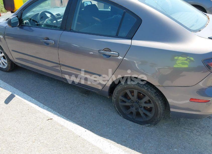 Photo 12 of 2007 Mazda Mazda3 I (VIN JM1BK32F871685519)