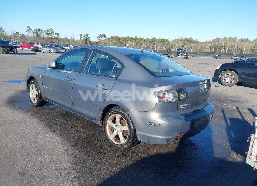 Photo 3 of 2007 Mazda Mazda3 I (VIN JM1BK32F871734878)