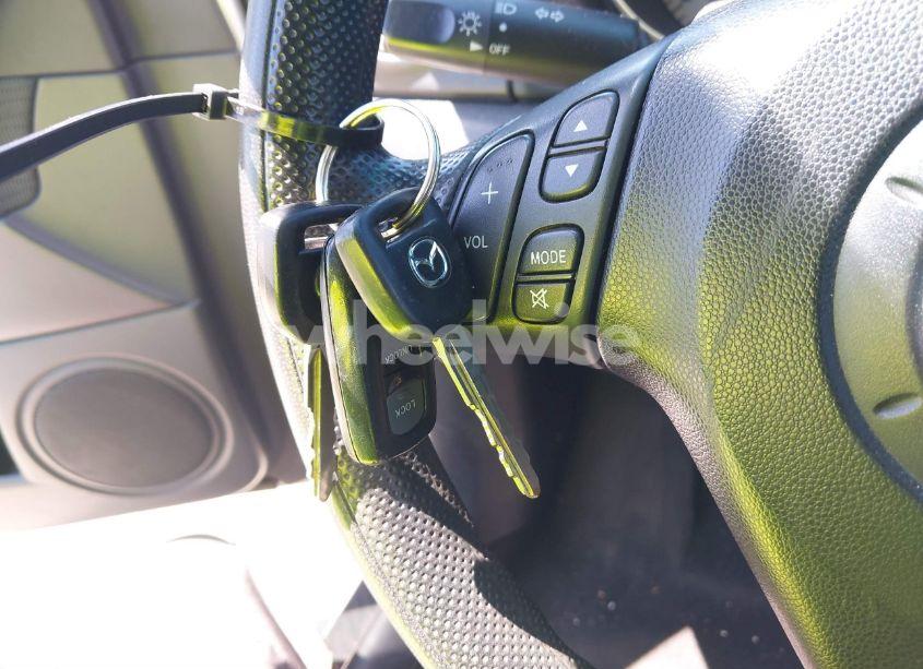 Photo 11 of 2008 Mazda Mazda3 I (VIN JM1BK32F881775903)