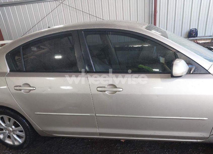 Photo 12 of 2008 Mazda Mazda3 I (VIN JM1BK32F881782950)