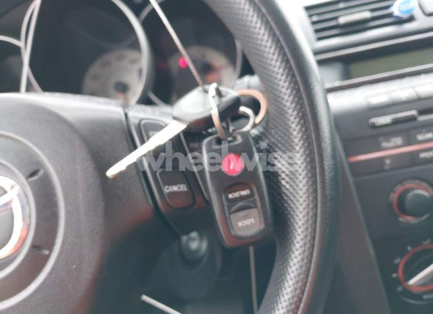 Photo 11 of 2008 Mazda Mazda3 I (VIN JM1BK32F881815204)