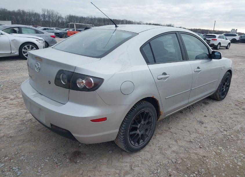 Photo 4 of 2008 Mazda Mazda3 I (VIN JM1BK32F881866931)