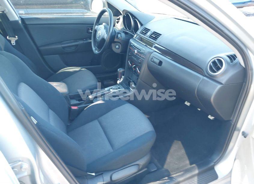 Photo 5 of 2008 Mazda Mazda3 I (VIN JM1BK32F981780348)