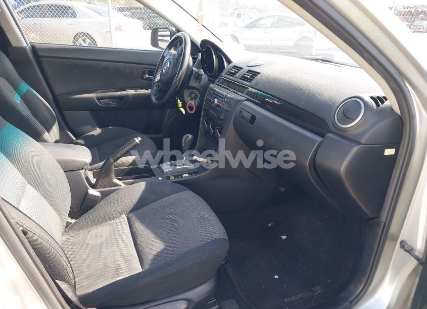 Photo 5 of 2009 Mazda Mazda3 I (VIN JM1BK32F991246218)
