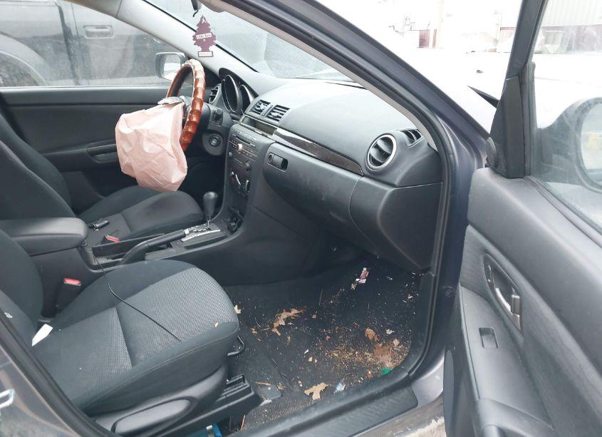 Photo 5 of 2007 Mazda Mazda3 I (VIN JM1BK32FX71624009)