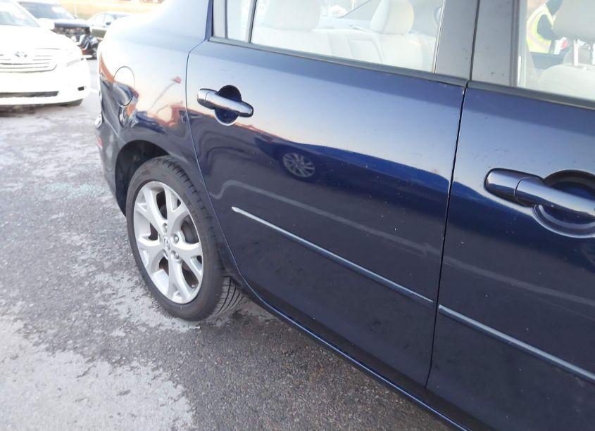 Photo 18 of 2008 Mazda Mazda3 I TOURING VALUE (VIN JM1BK32FX81165291)