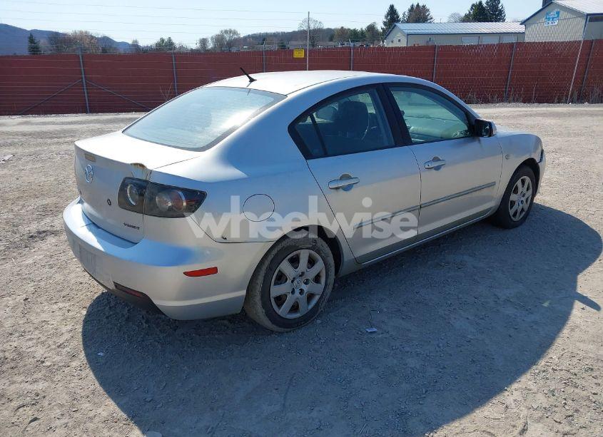 Photo 4 of 2009 Mazda Mazda3 I SPORT (VIN JM1BK32FX91250181)