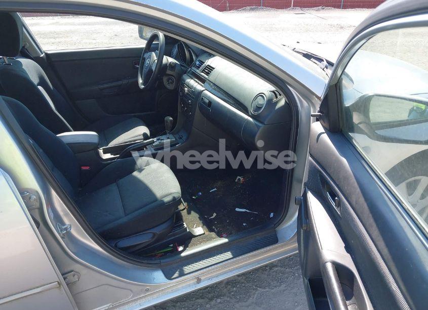 Photo 5 of 2009 Mazda Mazda3 I SPORT (VIN JM1BK32FX91250181)