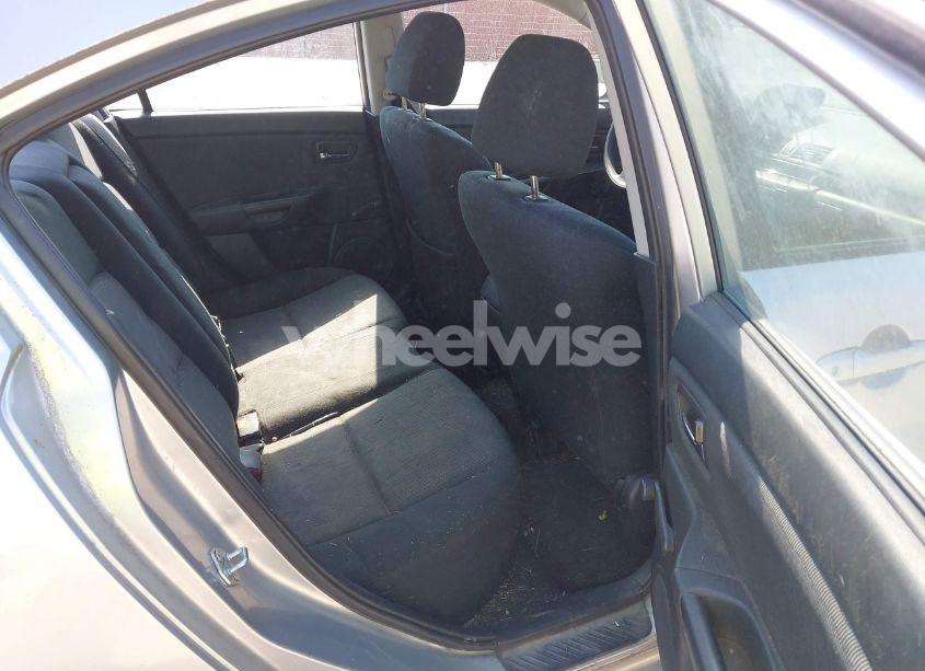 Photo 8 of 2009 Mazda Mazda3 I SPORT (VIN JM1BK32FX91250181)