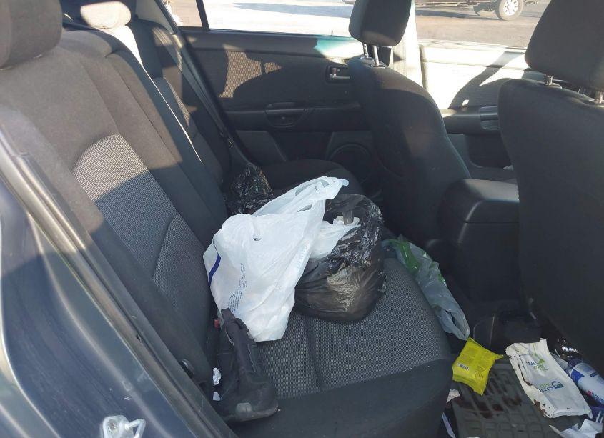 Photo 8 of 2009 Mazda Mazda3 I (VIN JM1BK32G191248487)