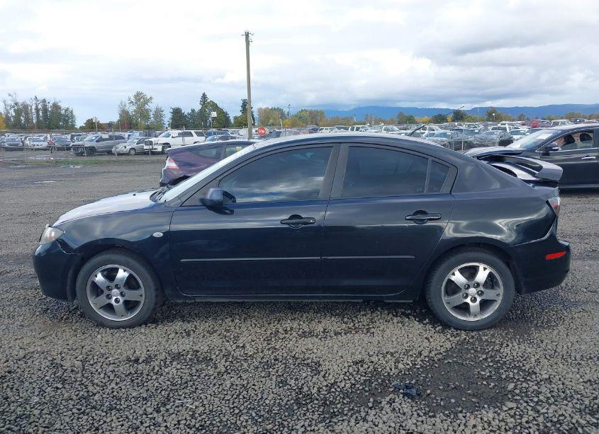 Photo 14 of 2008 Mazda Mazda3 I (VIN JM1BK32G281821718)