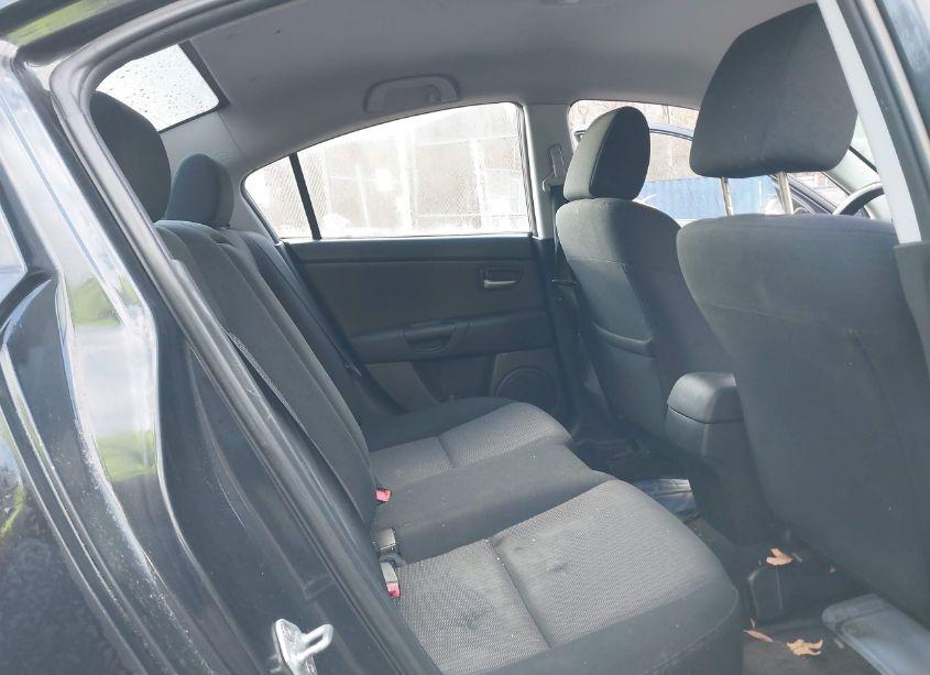 Photo 8 of 2007 Mazda Mazda3 I (VIN JM1BK32G371653196)