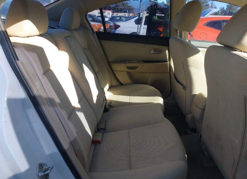 Photo 8 of 2007 Mazda Mazda3 I (VIN JM1BK32G371666837)