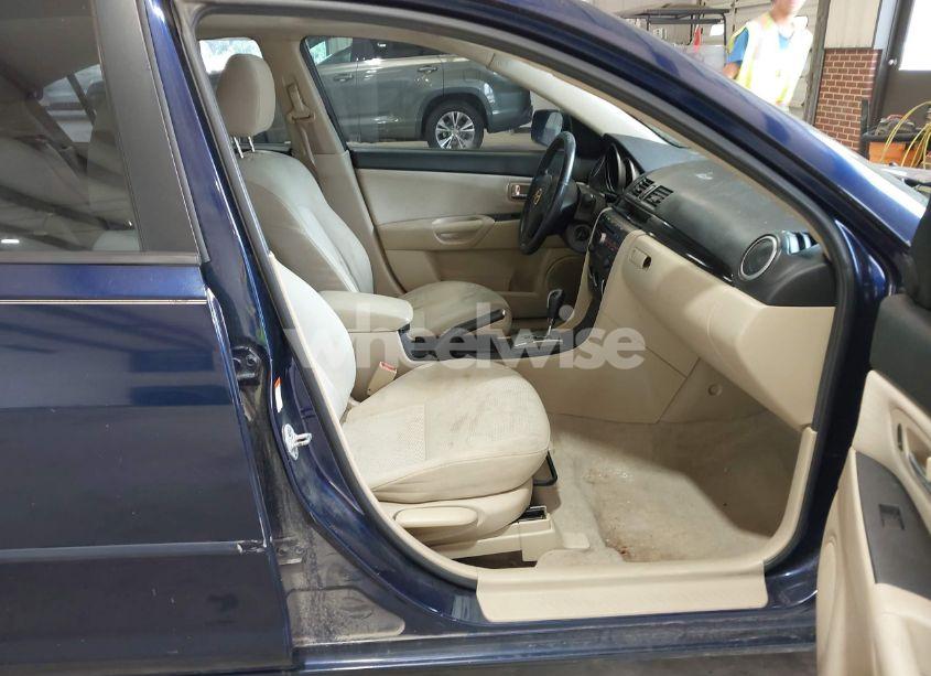 Photo 5 of 2009 Mazda Mazda3 I (VIN JM1BK32G491209683)