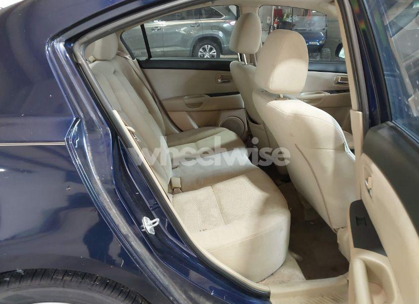 Photo 8 of 2009 Mazda Mazda3 I (VIN JM1BK32G491209683)