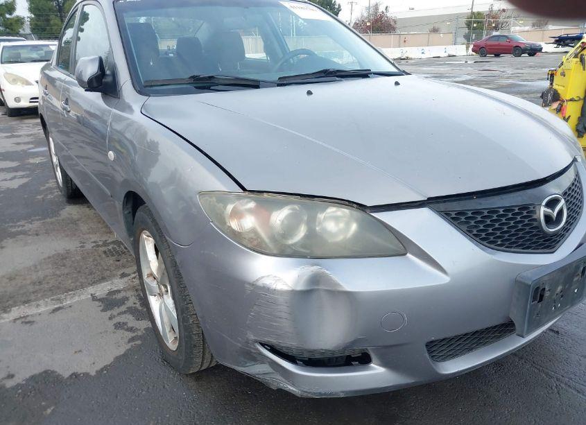 Photo 6 of 2006 Mazda Mazda3 I (VIN JM1BK32G761443375)