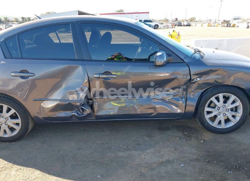 Photo 6 of 2007 Mazda Mazda3 I (VIN JM1BK32G771660216)