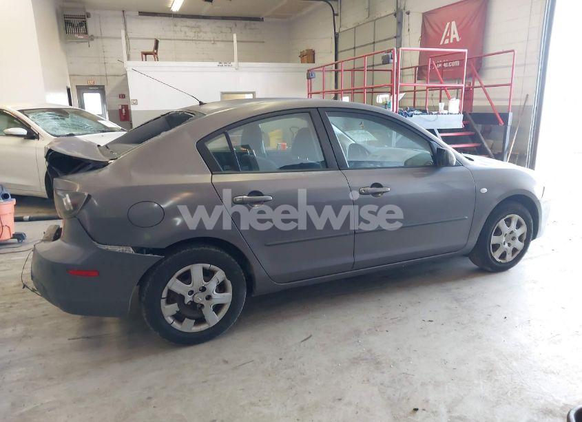 Photo 13 of 2008 Mazda Mazda3 I SPORT (VIN JM1BK32G881117961)