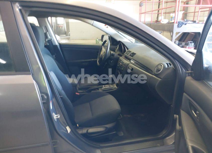 Photo 5 of 2008 Mazda Mazda3 I SPORT (VIN JM1BK32G881117961)