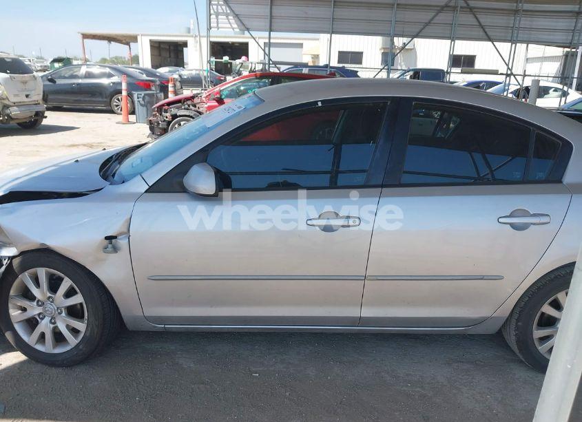 Photo 14 of 2008 Mazda Mazda3 I (VIN JM1BK32G981815219)