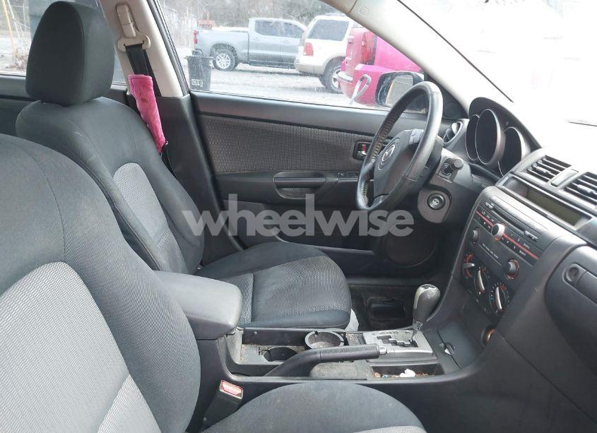 Photo 5 of 2009 Mazda Mazda3 I (VIN JM1BK32G991194887)