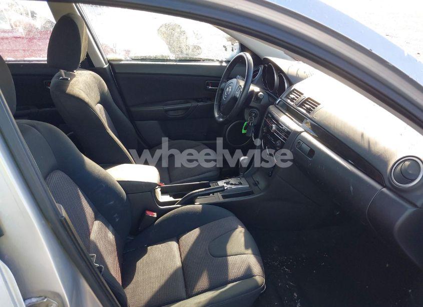 Photo 5 of 2009 Mazda Mazda3 S TOURING (VIN JM1BK343391243897)