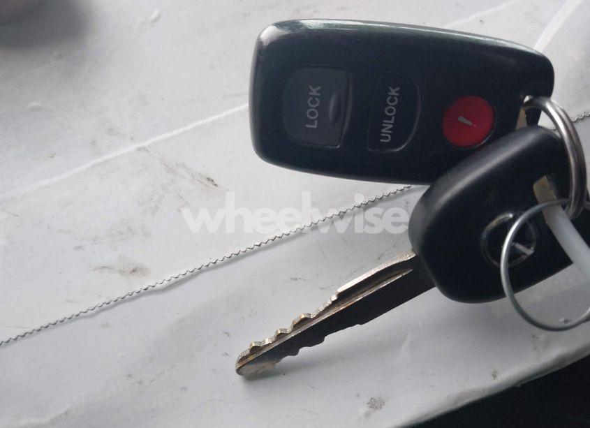 Photo 11 of 2004 Mazda Mazda3 S (VIN JM1BK343741217862)