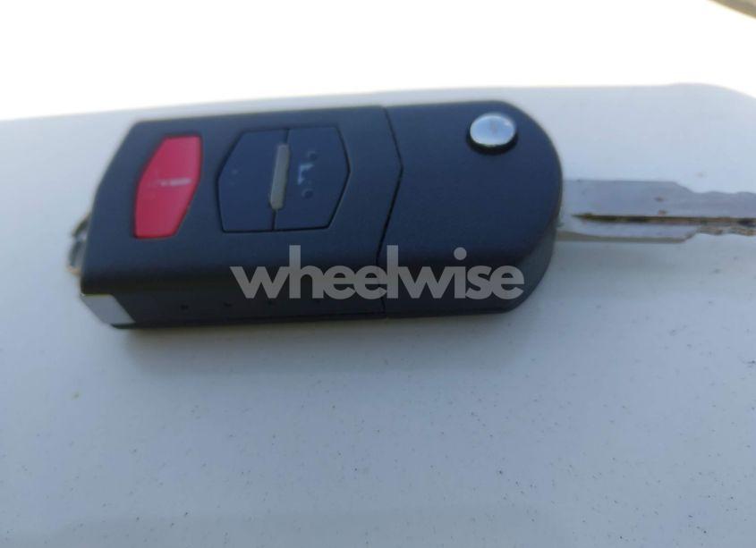 Photo 11 of 2010 Mazda Mazda3 S SPORT (VIN JM1BL1H50A1113531)