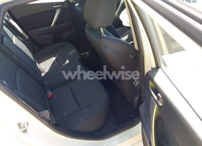 Photo 8 of 2010 Mazda Mazda3 S SPORT (VIN JM1BL1H50A1113531)