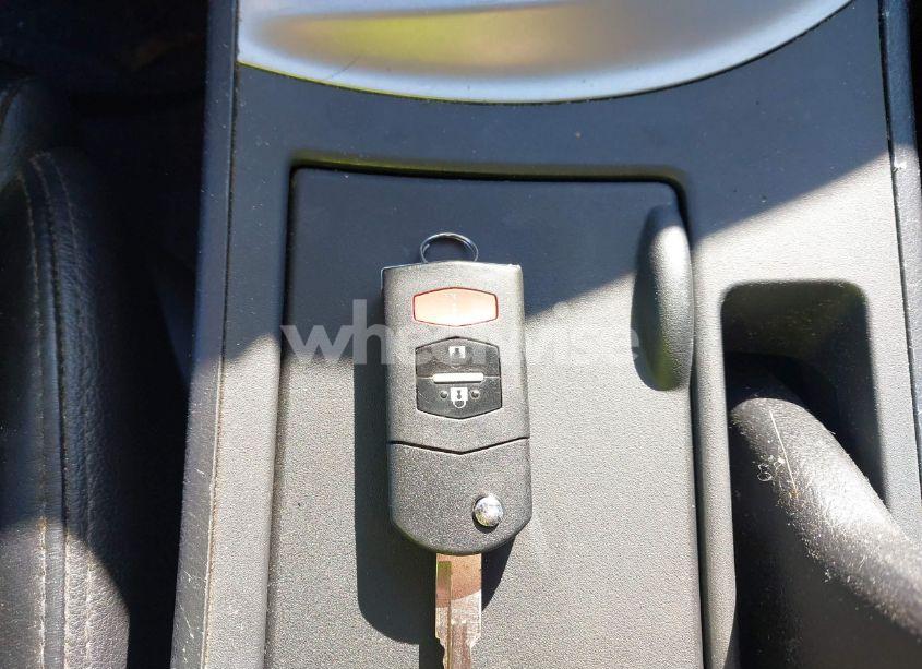 Photo 11 of 2010 Mazda Mazda3 S GRAND TOURING (VIN JM1BL1H50A1229022)