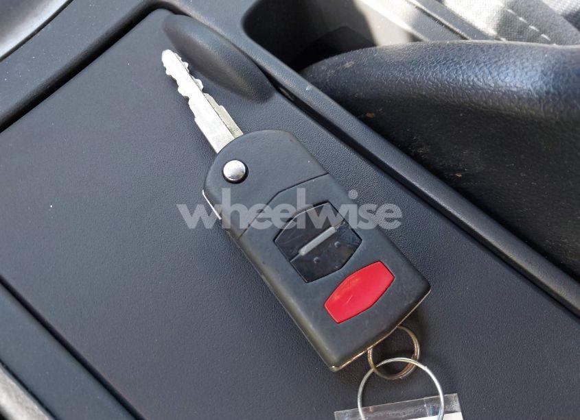 Photo 11 of 2010 Mazda Mazda3 S SPORT (VIN JM1BL1H50A1324132)