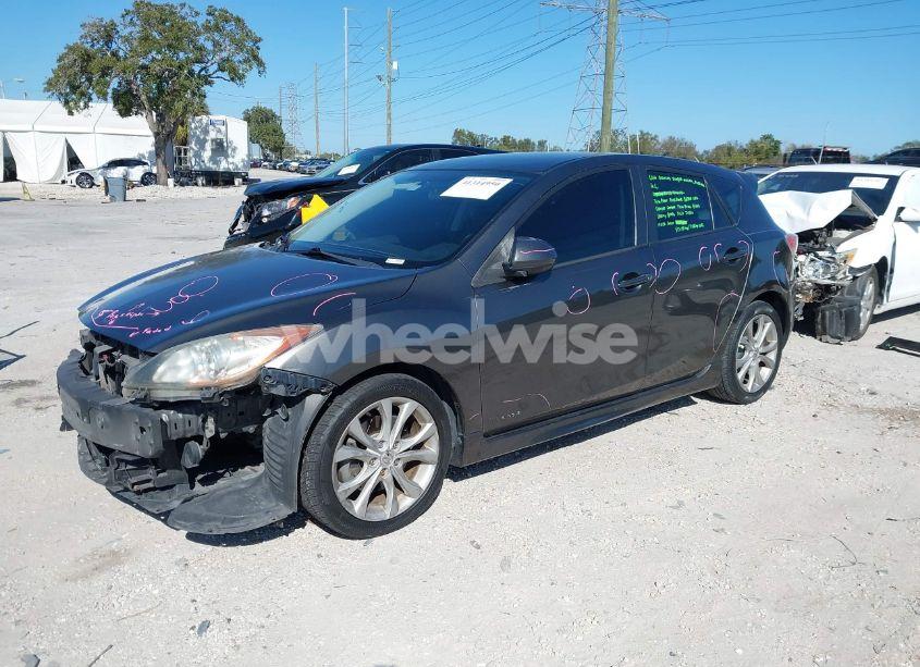 Photo 2 of 2010 Mazda Mazda3 S SPORT (VIN JM1BL1H50A1324132)