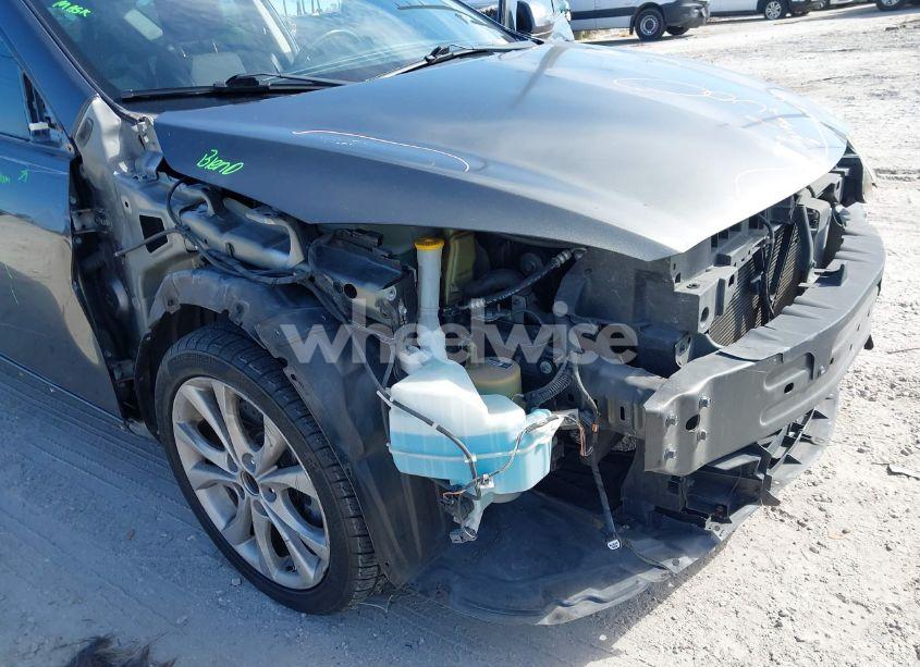 Photo 6 of 2010 Mazda Mazda3 S SPORT (VIN JM1BL1H50A1324132)