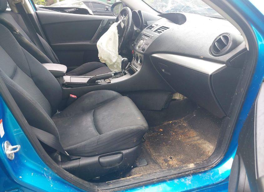 Photo 5 of 2010 Mazda Mazda3 S SPORT (VIN JM1BL1H53A1179409)